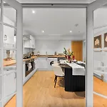 Stylish Boutique House - Garden *