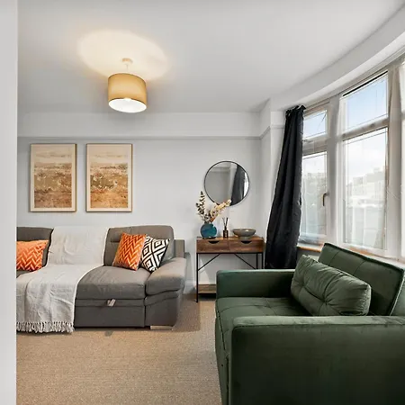 Stylish Boutique Abode - Garden - Sleeps 11
