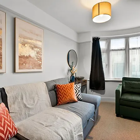 Stylish Boutique Abode - Garden - Sleeps 11