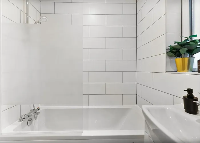 Stylish Boutique House - Garden Bristol