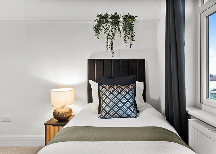 Semesterbostad Stylish Boutique House - Garden Bristol